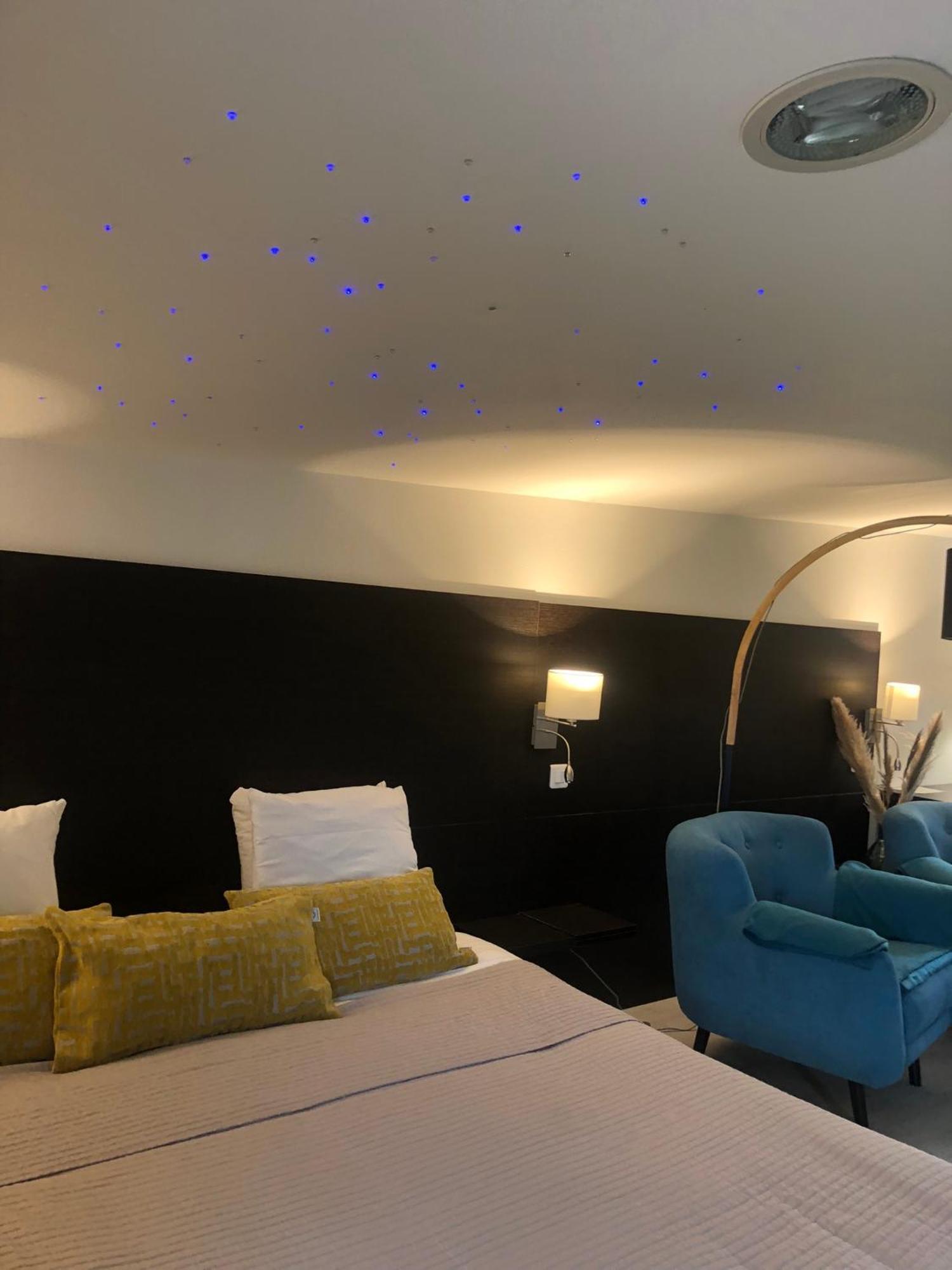 Residence Cosyade Equipee D'Un Parking Prive Gratuit Bourbourg Exterior photo